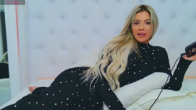 AriannaSins online show from January 24, 2025, 4:28 pm