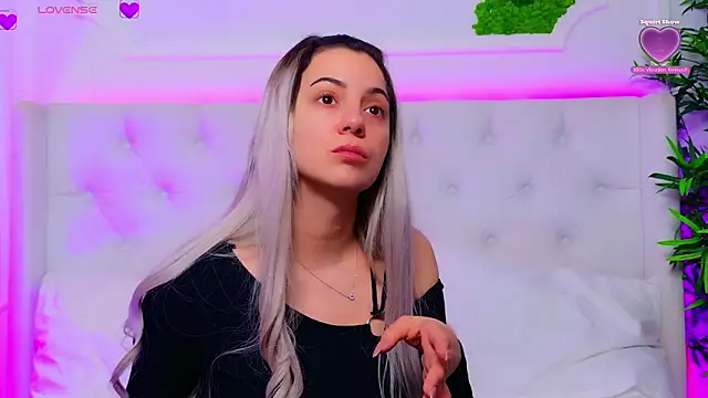 AriannaSins online show from February 11, 2026, 1:16 pm