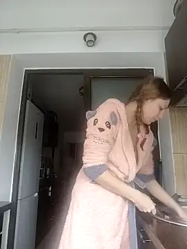 SandyCassie online show from February 28, 2026, 7:42 am