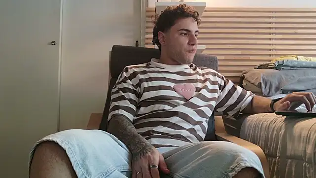 KevinWolf777 online show from March 19, 2026, 10:14 pm