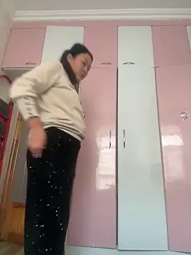 Snapshot of aini-maili chatting on December 3, 2025, 6:54 am aini-maili online show from December 3, 2025, 6:54 am