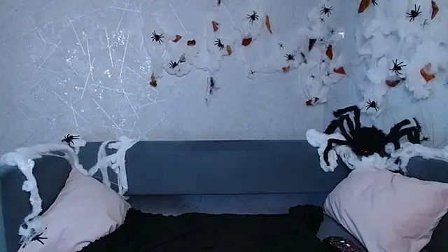 evaa here  online show from October 21, 2025, 7:09 am