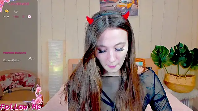 honeybuns lizzy online show from November 7, 2025, 12:10 am