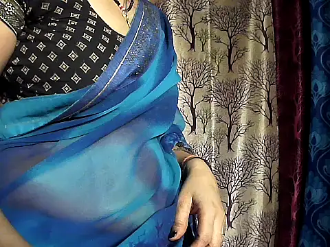 Snapshot of diksha--s chatting on November 7, 2025, 5:29 am diksha--s online show from November 7, 2025, 5:29 am