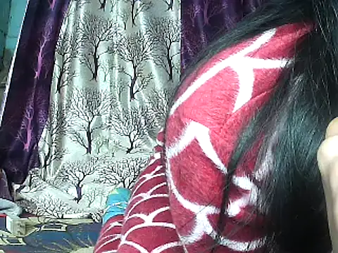 Snapshot of diksha--s chatting on December 4, 2025, 10:18 pm diksha--s online show from December 4, 2025, 10:18 pm