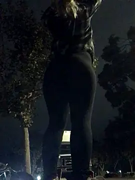 octaviatheillestt online show from November 3, 2025, 12:50 pm