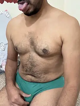 Handsome8677 online show from November 13, 2025, 9:08 am