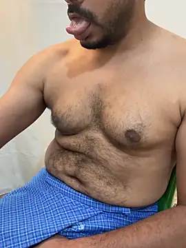 Snapshot of Handsome8677 chatting on April 19, 2026, 8:24 am Handsome8677 online show from April 19, 2026, 8:24 am