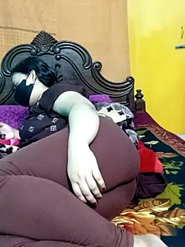 Snapshot of Porimoni22 chatting on November 8, 2025, 12:49 pm Porimoni22 online show from November 8, 2025, 12:49 pm