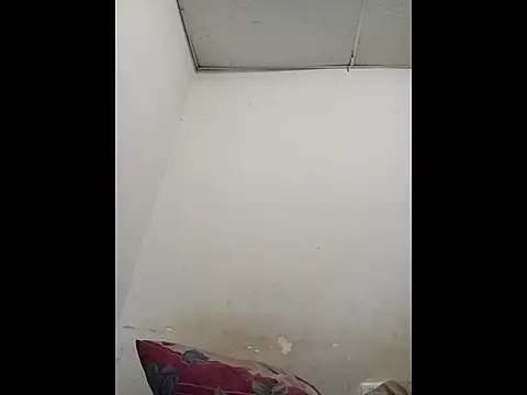 Teressa Love online show from November 27, 2025, 9:44 am