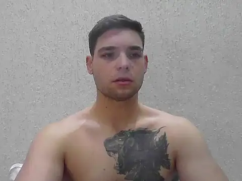 Snapshot of Zure-xxx chatting on May 12, 2026, 10:07 pm Zure-xxx online show from May 12, 2026, 10:07 pm