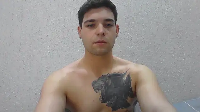 Snapshot of Zure-xxx chatting on June 5, 2026, 2:07 am Zure-xxx online show from June 5, 2026, 2:07 am