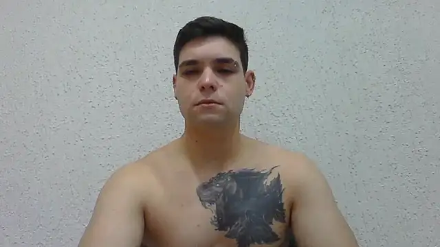 Snapshot of Zure-xxx chatting on July 15, 2026, 7:08 pm Zure-xxx online show from July 15, 2026, 7:08 pm