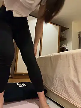 anqi6376 online show from April 7, 2026, 4:18 pm