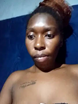 sexysmalldaily04 online show from November 18, 2025, 5:06 pm