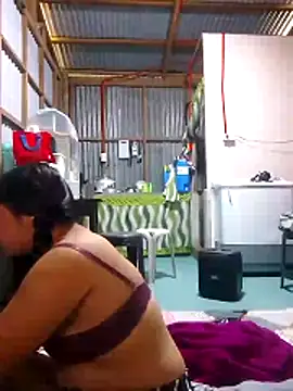 Snapshot of XxxHotCouples4u chatting on November 5, 2025, 11:49 pm XxxHotCouples4u online show from November 5, 2025, 11:49 pm