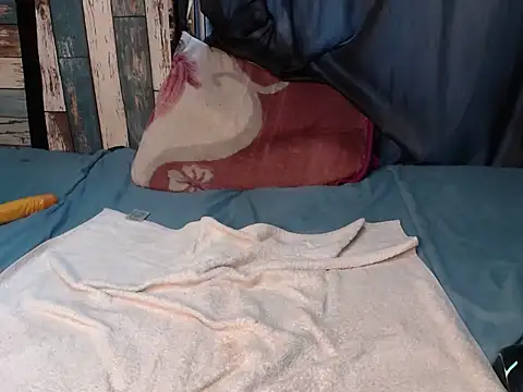 Monica-2701 online show from November 12, 2025, 3:40 am