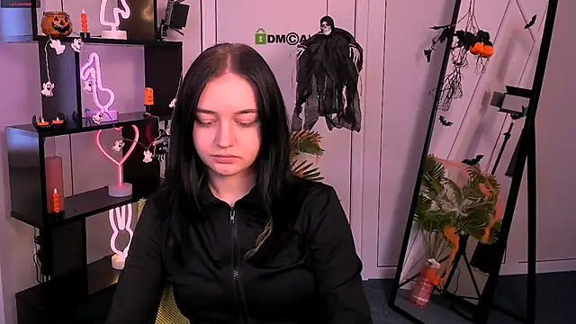 miki ti online show from November 1, 2025, 9:55 am