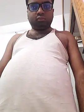 darren20k9 online show from October 17, 2025, 5:54 am