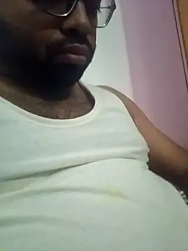 darren20k9 online show from April 27, 2026, 4:49 pm