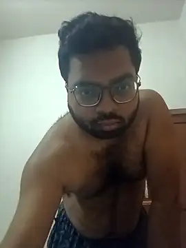 darren20k9 online show from April 28, 2026, 4:50 am