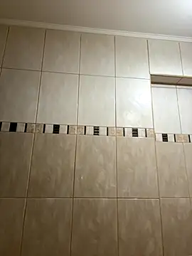 Snapshot of CrazyInTwo chatting on October 31, 2025, 6:09 pm CrazyInTwo online show from October 31, 2025, 6:09 pm