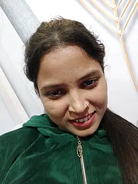 Anshika1431 online show from November 17, 2025, 3:40 pm