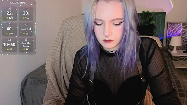 AleksaDivine online show from December 2, 2025, 9:43 pm