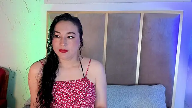 Elizabeth bennett 6 online show from November 3, 2025, 12:06 pm