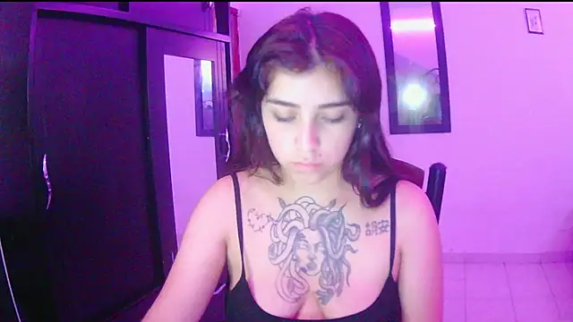 adri gomez1 online show from November 29, 2025, 8:45 pm