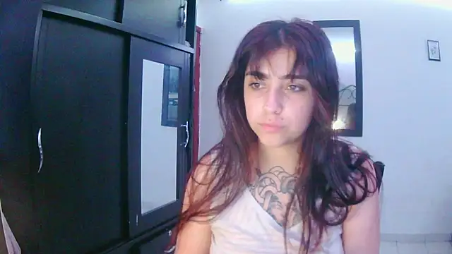 adri gomez1 online show from December 4, 2025, 2:48 pm