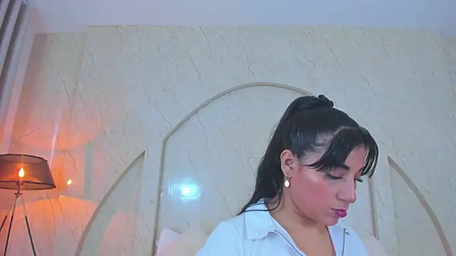 Antonella Russo1 online show from December 20, 2025, 12:45 pm