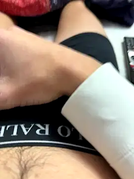 CuriousHetero77 online show from October 24, 2025, 5:20 pm