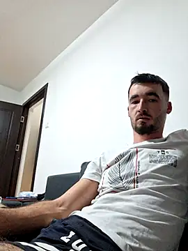 Snapshot of leonn11211 chatting on December 18, 2025, 3:29 pm leonn11211 online show from December 18, 2025, 3:29 pm