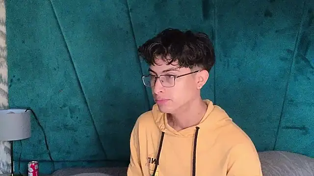 Aaron Eze online show from March 15, 2026, 12:55 pm