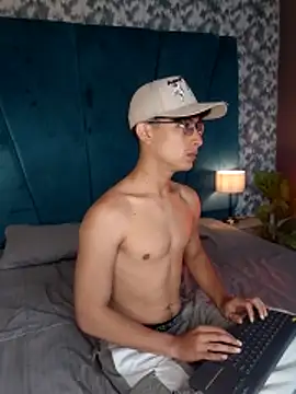 Aaron Eze online show from March 16, 2026, 12:09 pm