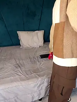 Aaron Eze online show from April 17, 2026, 12:41 pm