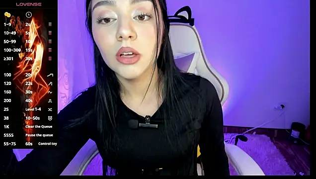 Snapshot of Midori_rosse chatting on May 1, 2026, 12:26 am Midori rosse online show from May 1, 2026, 12:26 am