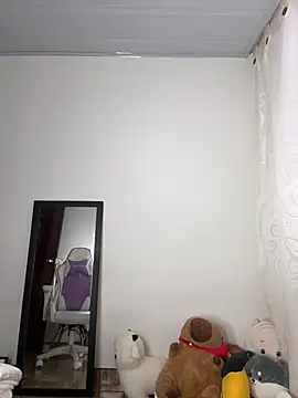 Snapshot of Midori_rosse chatting on May 27, 2026, 9:34 pm Midori rosse online show from May 27, 2026, 9:34 pm