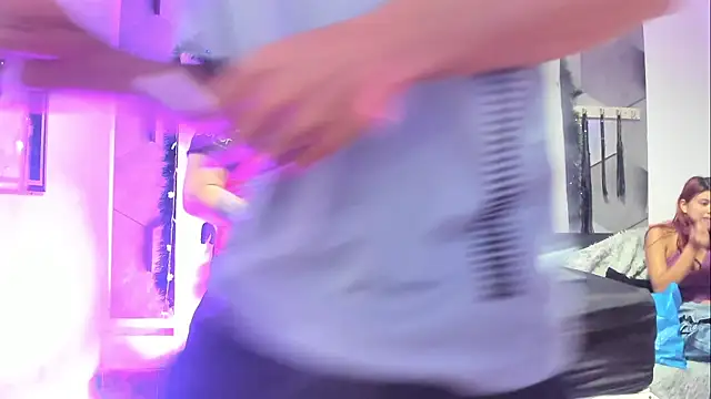 NicollAndJulian online show from December 2, 2025, 12:32 pm