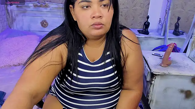 Sara clk online show from April 12, 2026, 6:02 pm