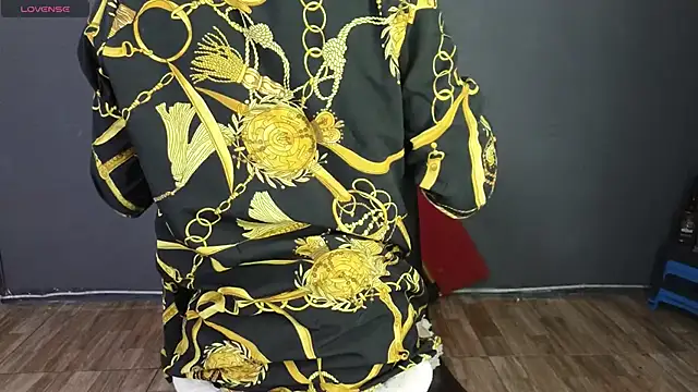 wild-cat-hot online show from October 24, 2025, 12:45 pm