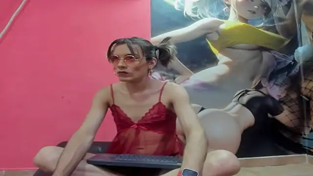 wild-cat-hot online show from December 17, 2025, 3:29 pm