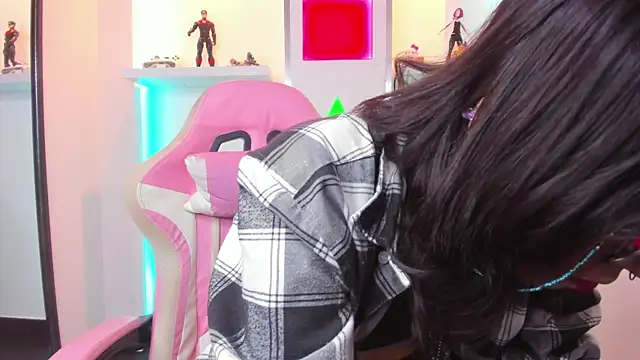 Lullaby Charade online show from November 5, 2025, 12:05 pm