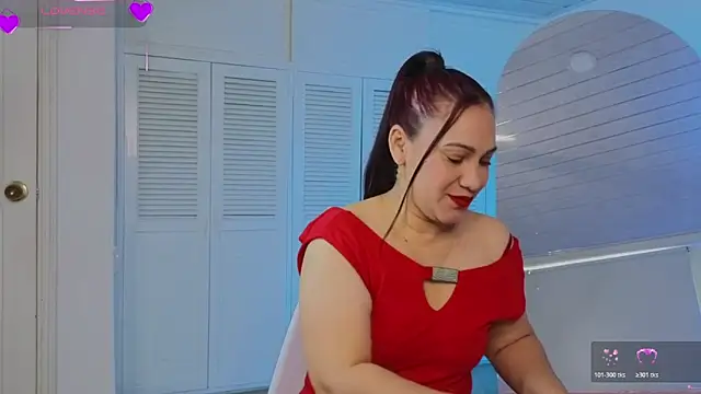 Snapshot of RubieBlaze chatting on November 28, 2025, 7:49 pm RubieBlaze online show from November 28, 2025, 7:49 pm