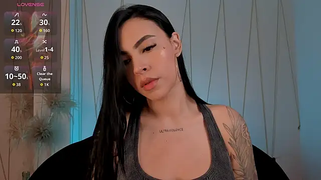 ChristineFord  online show from November 29, 2025, 11:35 am