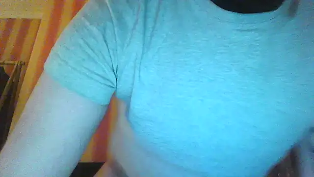 Snapshot of Tattooeddudexxx chatting on November 15, 2025, 3:08 pm Tattooeddudexxx online show from November 15, 2025, 3:08 pm