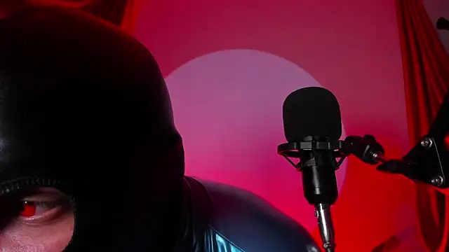 Master Connor BDSM online show from May 16, 2026, 12:40 am