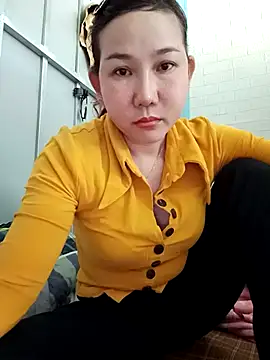 Ana-love2025 online show from November 21, 2025, 2:10 am