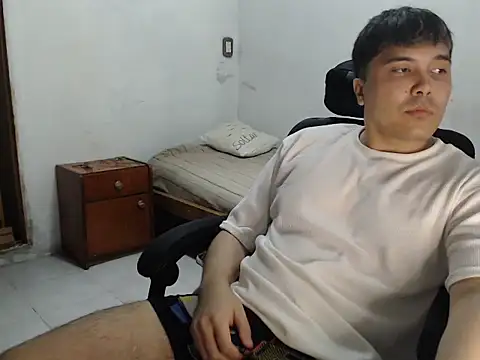 Snapshot of CuteAlexBoy chatting on April 8, 2026, 8:53 pm CuteAlexBoy online show from April 8, 2026, 8:53 pm
